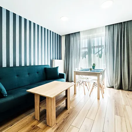 Sun & Snow Pod Sowa Apartment